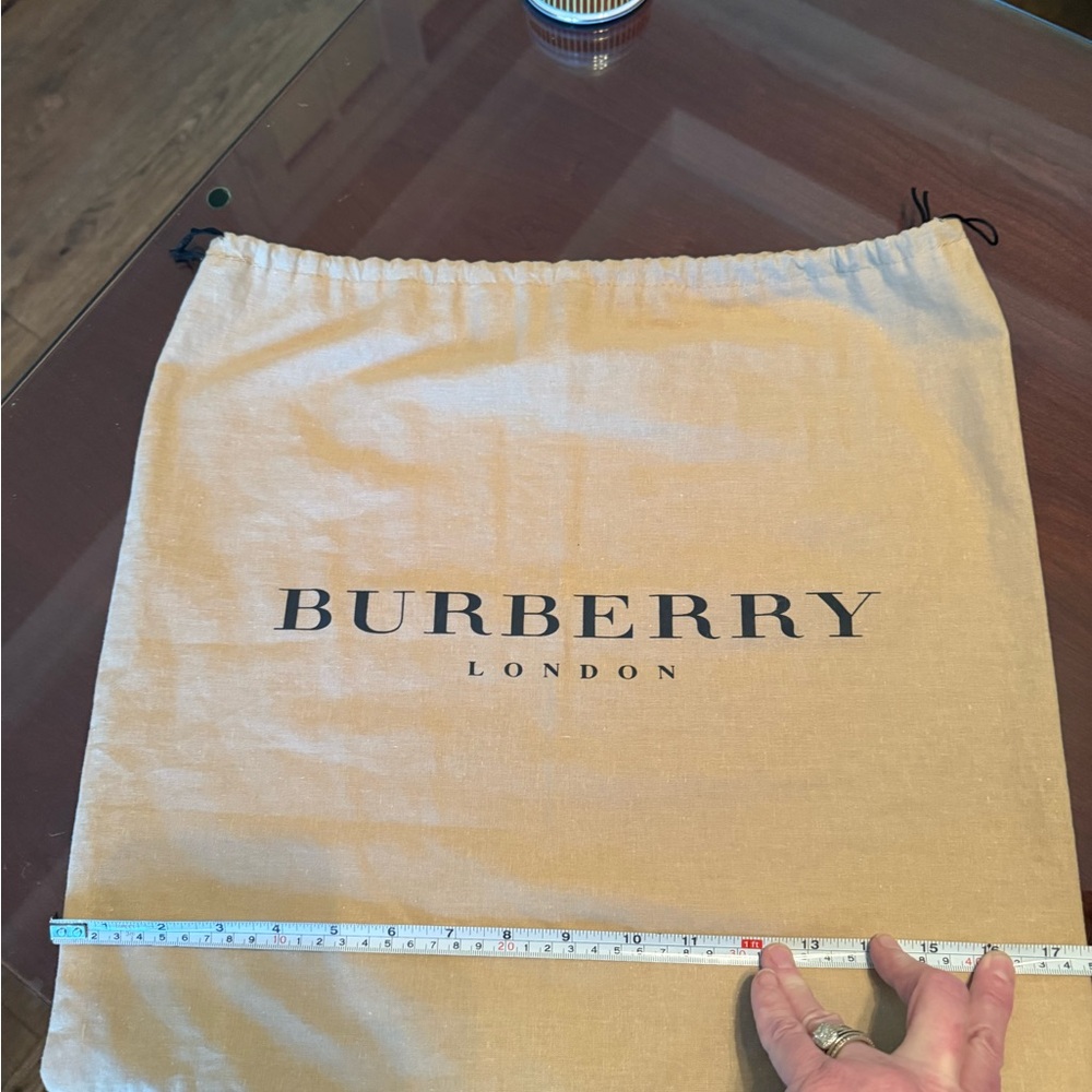 🌼Burberry Dust Bag🌼